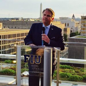 Meet your Posher, Jorge l